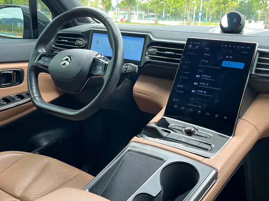 900x675_0_q87_c42_autohomecar__ChtpWGj9yWqAG-CiAAqX9hEZwsI658.jpg.webp Used NIO ES8 2020 580KM six-seater version