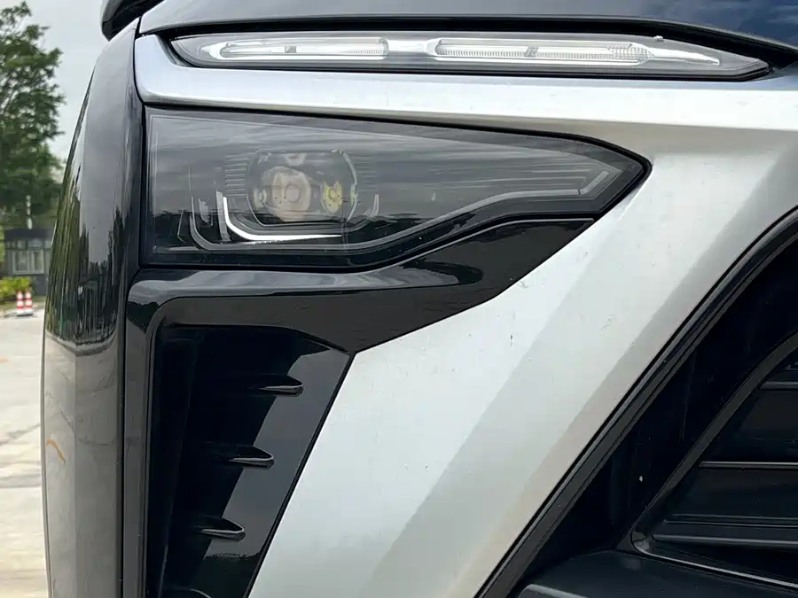 900x675_0_q87_c42_autohomecar__ChtpWGj9yXiAcRkwAAcgbKsRhps710.jpg.webp Used NIO ES8 2020 580KM six-seater version