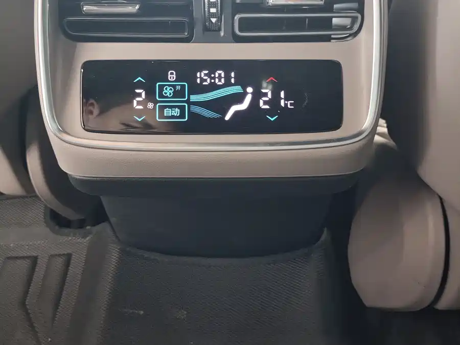 900x675_0_q87_c42_autohomecar__ChtpWGjTl3aAAOQHAAWnZrwuwsY118.jpg.webp Used BYD Han 2025 EV 701KM lidar smart driving model