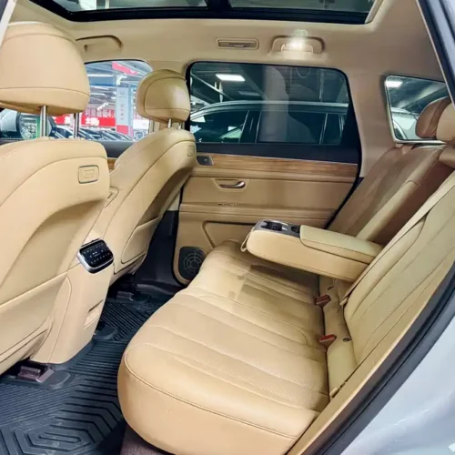 900x675_0_q87_c42_autohomecar__ChtpWGjY-EqAPuRXAAgMOKrUCPI397.jpg.webp Used HUAWEI AITO M7 2024 1.5T rear drive Plus version 5 seats