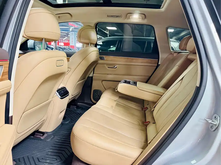 900x675_0_q87_c42_autohomecar__ChtpWGjY-EqAPuRXAAgMOKrUCPI397.jpg.webp Used HUAWEI AITO M7 2024 1.5T rear drive Plus version 5 seats