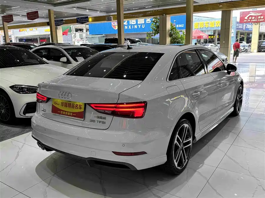 900x675_0_q87_c42_autohomecar__ChtpWGjd7r2AHM6jAAKhT1wcBpQ289.jpg.webp Used Audi A3 2020 Limousine 35 TFSI Sports National V