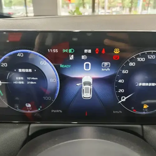 900x675_0_q87_c42_autohomecar__ChtpWGjeDjOAHnetAATQGVr2gO0472.jpg.webp Used Hongqi HS3 PHEV 2024 115km Jinwei Edition