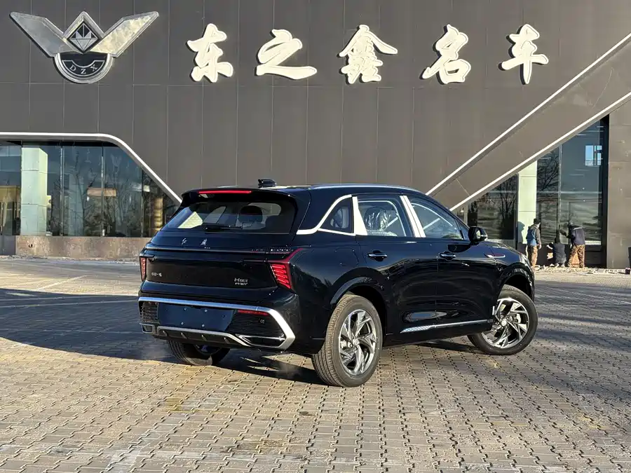 900x675_0_q87_c42_autohomecar__ChtpWGk-LoaAefCAAAfq9GoUJUA792.jpg.webp Used Hongqi HS3 PHEV 2025 model 125km Jinwei PLUS 2 million commemorative edition