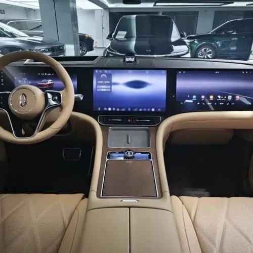 900x675_0_q87_c42_autohomecar__ChtpWGk-ZRaACGCwAAVahXFefxc862.jpg.webp Used AITO M9 2025 extended range Ultra version 52kWh 4-seater version