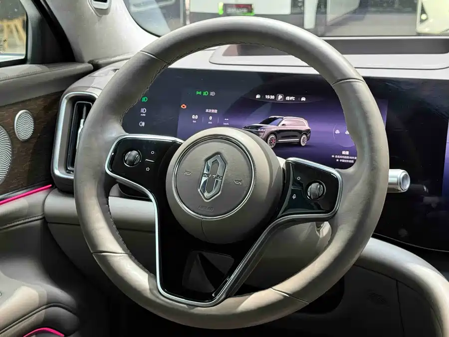 900x675_0_q87_c42_autohomecar__ChtpWGk-bzCADXVWAAc4hTNj-CI300.jpg.webp Used AITO M9 2024 extended range Ultra version 42kWh 6-seater version