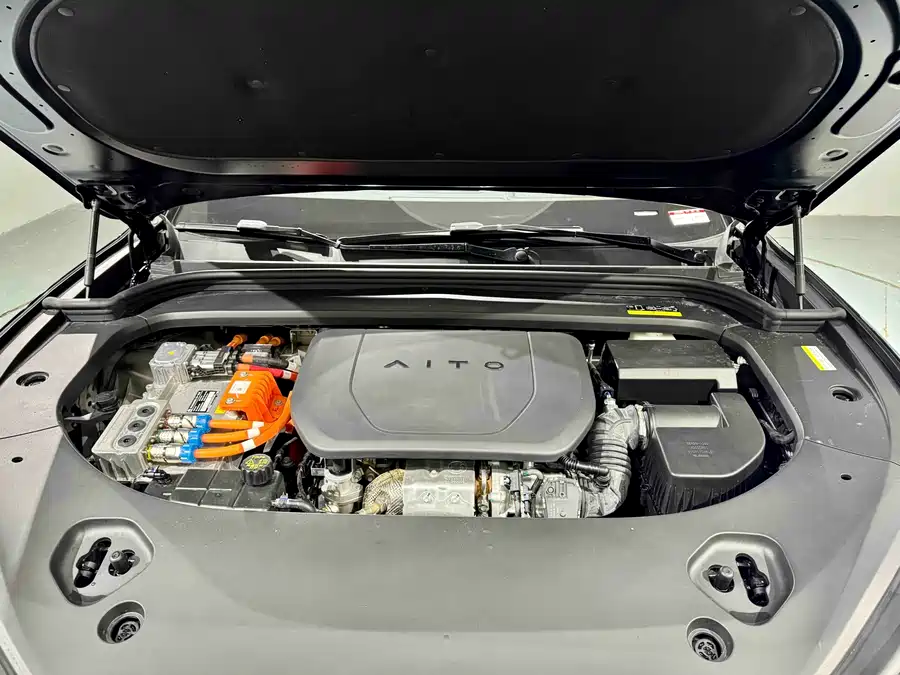 900x675_0_q87_c42_autohomecar__ChtpWGk-cD-AQ2dNAAkTwJ918HM067.jpg.webp Used AITO M9 2024 extended range Ultra version 42kWh 6-seater version