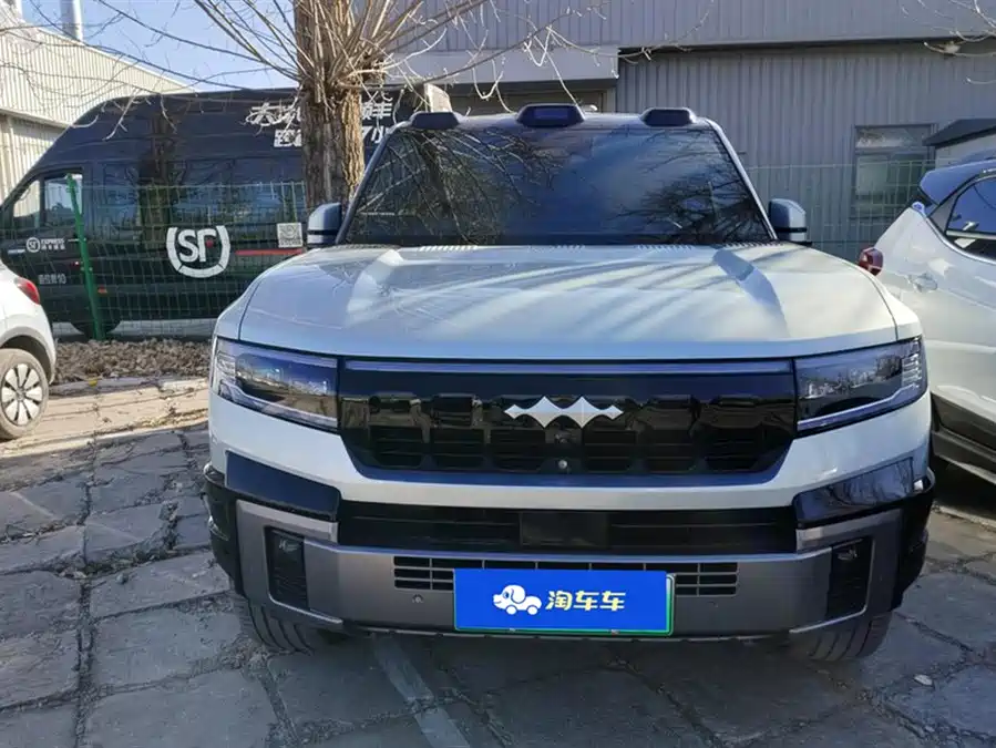 900x675_0_q87_c42_autohomecar__ChtpWGk09MSAHY3AAAIbrlBIZxQ965.jpg.webp Used BYD Leopard 8 2025 Zhiyong flagship drone version 6 seats