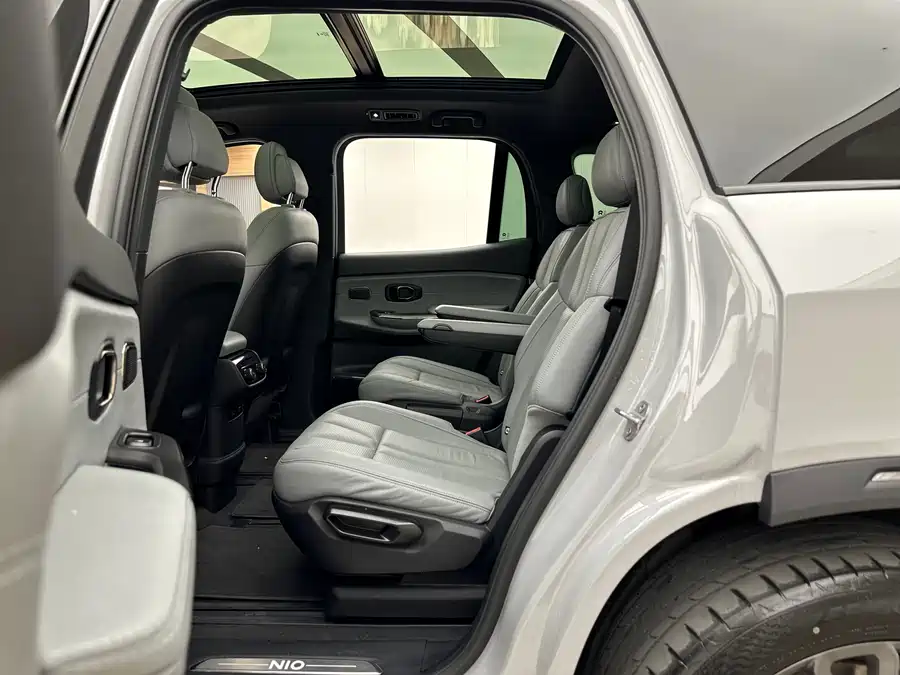 900x675_0_q87_c42_autohomecar__ChtpWGk1G6iAdIuRAAeVA8lzDVk904.jpg.webp Used NIO ES8 2020 580KM six-seater version