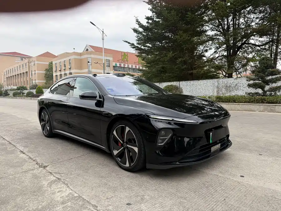 900x675_0_q87_c42_autohomecar__ChtpWGk1Hf2AG7YhAAvJiZ7TiEI238.jpg.webp Used NIO ET7 2022 model 100kWh first edition