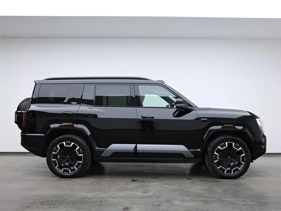 900x675_0_q87_c42_autohomecar__ChtpWGk1O5yAU_6FAAE3orlEp7U537.jpg.webp Used BYD Leopard 8 2025 Zhiyong flagship version 7 seats