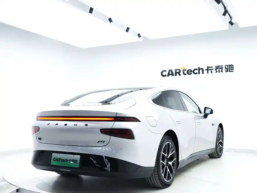 900x675_0_q87_c42_autohomecar__ChtpWGk1S8qAeTSiAAFPYJBwIo8989.jpg.webp Used Xpeng P7 2023 model P7i 702 Pro