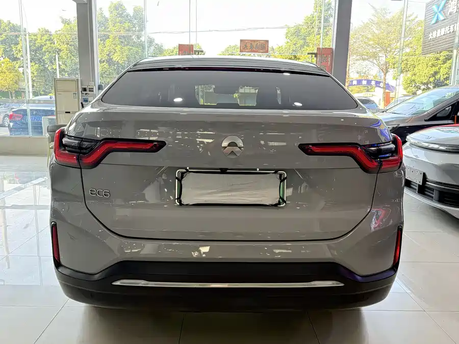 900x675_0_q87_c42_autohomecar__ChtpWGk24NSAFLEMAAW4hQAxAk0790.jpg.webp Used NIO EC6 2020 430KM Sports Edition