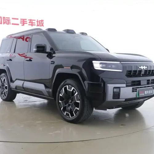 900x675_0_q87_c42_autohomecar__ChtpWGk2P_CAALkVAAMmmCPIq7o829.jpg.webp Used BYD Leopard 8 2025 Zhiyong flagship version 7 seats