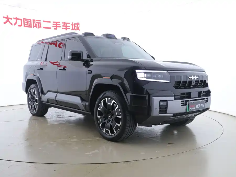 900x675_0_q87_c42_autohomecar__ChtpWGk2P_CAALkVAAMmmCPIq7o829.jpg.webp Used BYD Leopard 8 2025 Zhiyong flagship version 7 seats