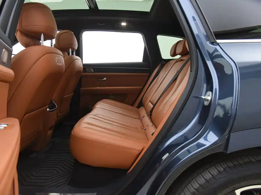 900x675_0_q87_c42_autohomecar__ChtpWGk3wZmAUtghAAMeUMWk8Lk093.jpg.webp Used HUAWEI AITO M7 2024 1.5T Intelligent Driving Four-wheel Drive Ultra Version 5 Seats