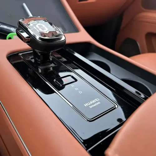 900x675_0_q87_c42_autohomecar__ChtpWGk3wZuAG6KHAALZDoWZGEY044.jpg.webp Used HUAWEI AITO M7 2024 1.5T Intelligent Driving Four-wheel Drive Ultra Version 5 Seats