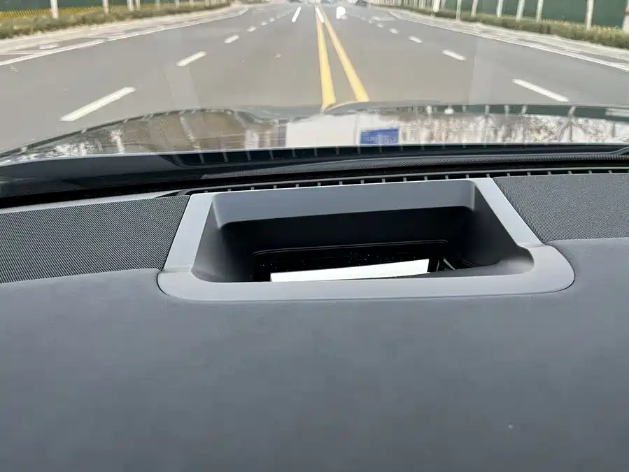 900x675_0_q87_c42_autohomecar__ChtpWGk3waCAbcQHAAL9XgcijTQ415.jpg.webp Used HUAWEI AITO M7 2024 1.5T Intelligent Driving Four-wheel Drive Ultra Version 5 Seats