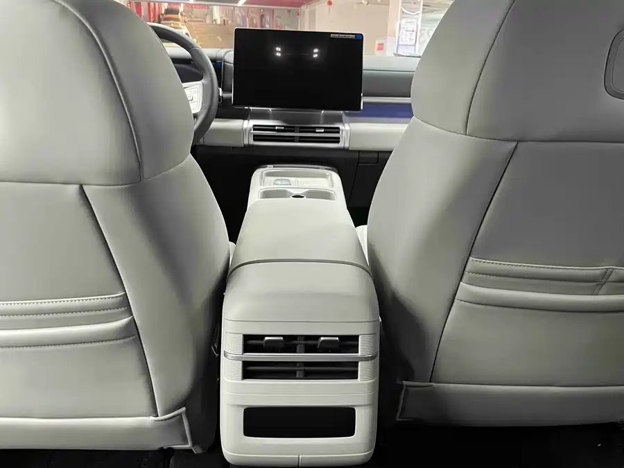 900x675_0_q87_c42_autohomecar__ChtpWGk44W2AWaSDAAWIHU0ZloY310.jpg.webp Used BYD Leopard Titanium 7 2025 190KM four-wheel drive Ultra version