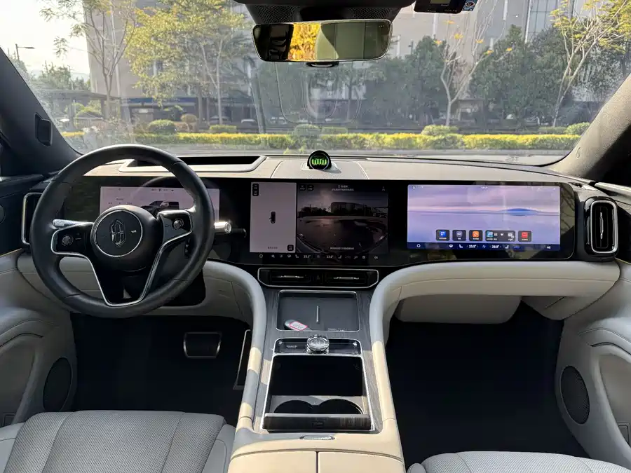 900x675_0_q87_c42_autohomecar__ChtpWGk5MtSAIPdsAAYPUm1ojek054.jpg.webp Used AITO M9 2024 pure electric Max version 100kWh 6-seater version