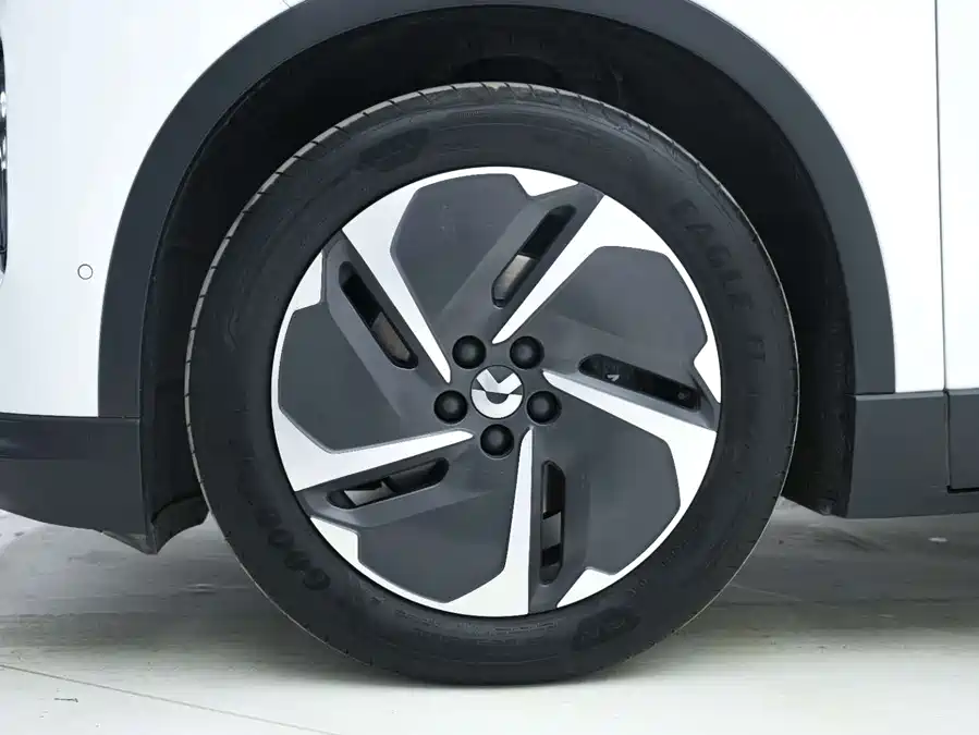 Used NIO ES6 2024 model 75kWh