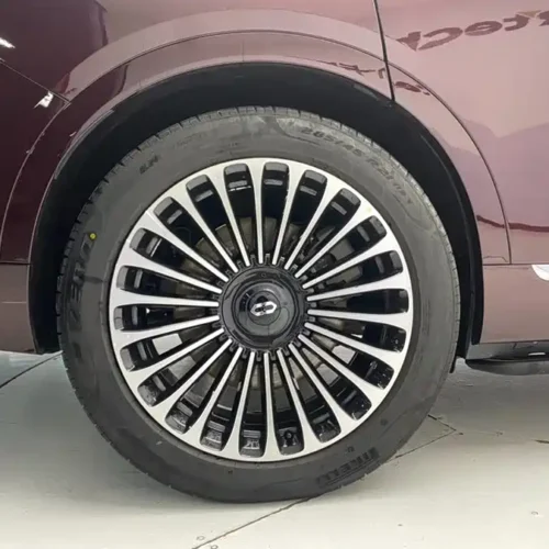 900x675_0_q87_c42_autohomecar__ChtpWGk6Pr-AcFljAAHR9tgLxB4870.jpg.webp Used AITO M9 2025 extended range Ultra version 52kWh 5-seater version