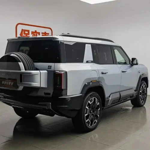 900x675_0_q87_c42_autohomecar__ChtpWGk6XRSAGcN6AAFB3u-dIlY762.jpg.webp Used BYD Leopard 8 2025 Zhiyong flagship version 7 seats