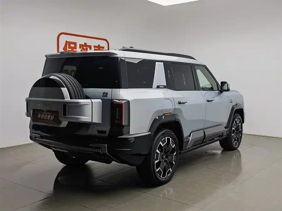 900x675_0_q87_c42_autohomecar__ChtpWGk6XRSAGcN6AAFB3u-dIlY762.jpg.webp Used BYD Leopard 8 2025 Zhiyong flagship version 7 seats