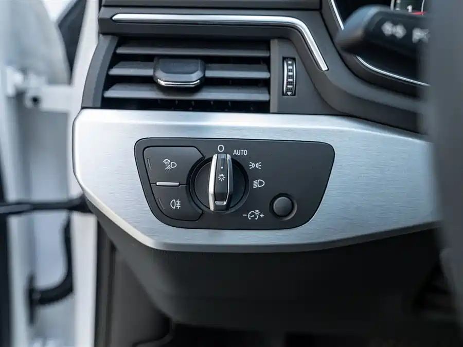 Used Audi A4L 2024 40 TFSI Fashionable and Dynamic