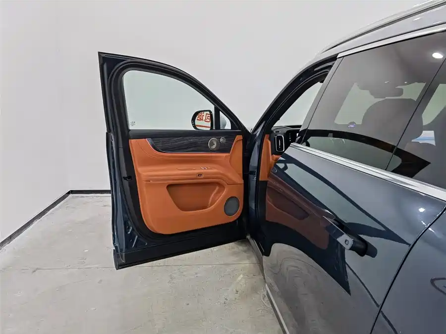 900x675_0_q87_c42_autohomecar__ChtpWGk75xeALwCYAAFtEhfuAY0195.jpg.webp Used AITO M9 2024 extended range Ultra version 42kWh 6-seater version