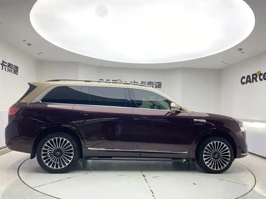 Used AITO M9 2025 extended range Ultra version 52kWh 6-seater version