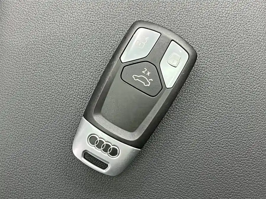 900x675_0_q87_c42_autohomecar__ChtpWGk80ReAXdXHAARTdv1nV8I765.jpg.webp Used Audi A5 (Imported) 2021 Sportback 40 TFSI Fashionable and Elegant