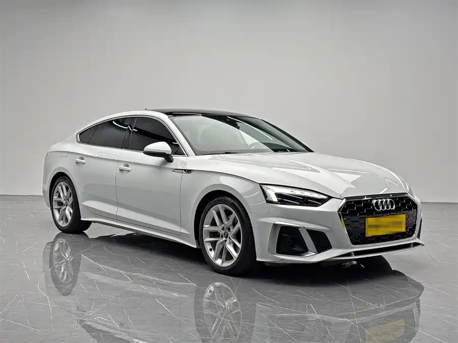 900x675_0_q87_c42_autohomecar__ChtpWGk80RiAIqkxAAGJE5B_odU138.jpg.webp Used Audi A5 (Imported) 2021 Sportback 40 TFSI Fashionable and Elegant