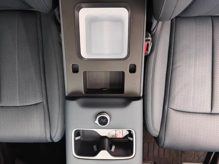 900x675_0_q87_c42_autohomecar__ChtpWGk8NSqAOgQ9AAnOR8LMwj4406.jpg.webp Used BYD Leopard Titanium 7 2025 190KM four-wheel drive Ultra version