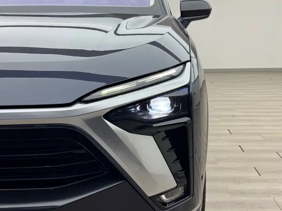 900x675_0_q87_c42_autohomecar__ChtpWGk8RHOAO-GtAAZbnQg-3y0502.jpg.webp Used NIO ES8 2020 415KM Signature Edition Seven-Seater Edition