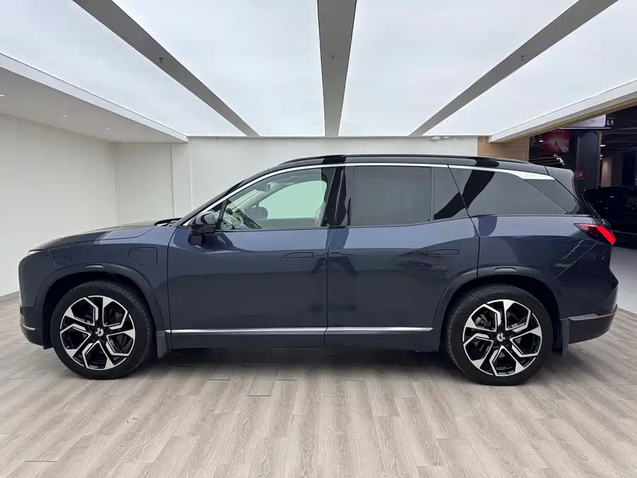 900x675_0_q87_c42_autohomecar__ChtpWGk8RHSAEp6kAAd6sEPOfkY486.jpg.webp Used NIO ES8 2020 415KM Signature Edition Seven-Seater Edition