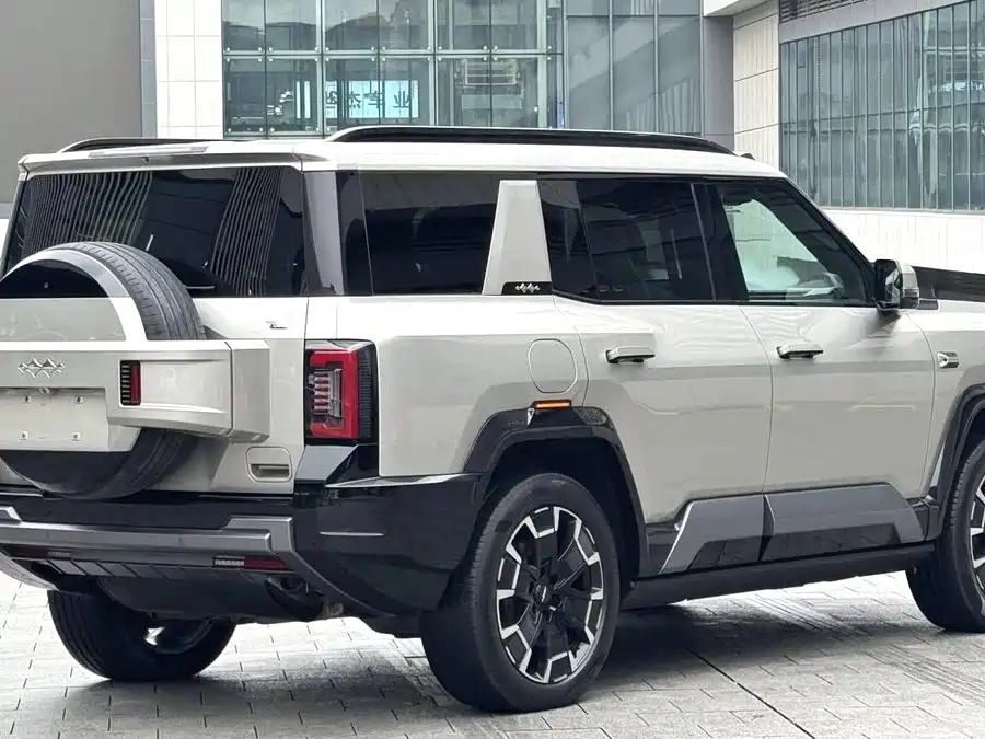 Used BYD Leopard 8 2025 Zhiyong flagship version 7 seats