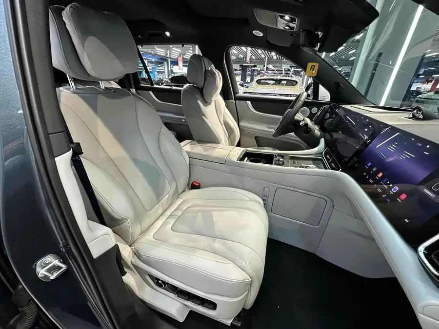 900x675_0_q87_c42_autohomecar__ChtpWGkG6f6AOQwrAAkX4KFRLkA587.jpg.webp Used AITO M9 2024 extended range Ultra version 42kWh 6-seater version