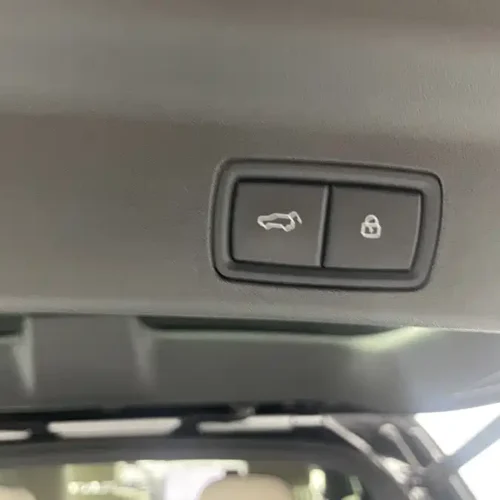 900x675_0_q87_c42_autohomecar__ChtpWGkIHXiAUnlqAAQ-47WgikQ968.jpg.webp Used Li Auto L8 2023 Pro