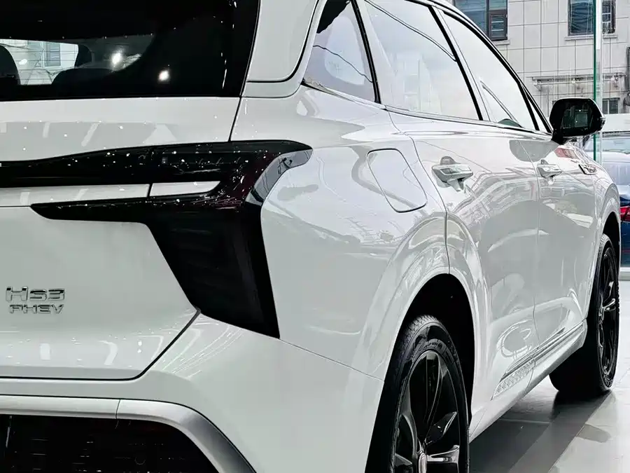 900x675_0_q87_c42_autohomecar__ChtpWGkMDXKAHdbyAAal1XzSnNU099.jpg.webp Used Hongqi HS3 PHEV 2025 117km Jinwei Edition