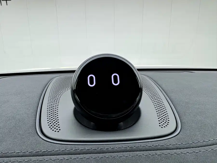 900x675_0_q87_c42_autohomecar__ChtpWGkMH32AF4ywAAj5V7PdA9w606.jpg.webp Used NIO EC6 2020 475KM Performance Edition