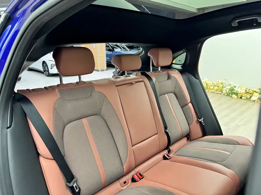 900x675_0_q87_c42_autohomecar__ChtpWGkMH3qAHk7sAAklLvPpW3Y587.jpg.webp Used NIO EC6 2020 475KM Performance Edition