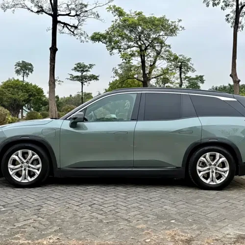 900x675_0_q87_c42_autohomecar__ChtpWGkOMAqAd5BDAAxhJPwwNNs526.jpg.webp Used NIO ES8 2020 580KM seven-seater version