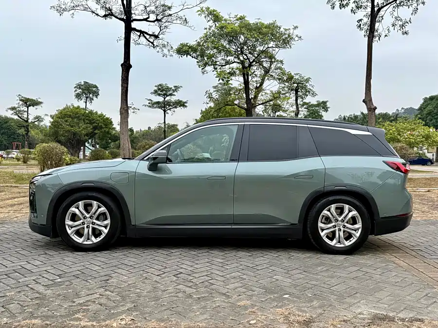 900x675_0_q87_c42_autohomecar__ChtpWGkOMAqAd5BDAAxhJPwwNNs526.jpg.webp Used NIO ES8 2020 580KM seven-seater version