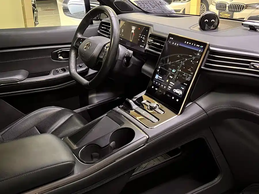 900x675_0_q87_c42_autohomecar__ChtpWGkOt8eAeRs7AAZ7cNZyO88037.jpg.webp Used NIO ES8 2020 580KM Signature Edition Six-Seater Edition