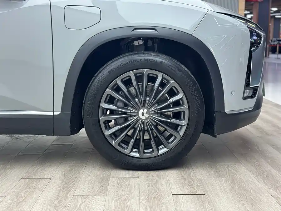 900x675_0_q87_c42_autohomecar__ChtpWGkQB3OAA5vpAAjdOhbMvUc313.jpg.webp Used NIO ES8 2020 450KM seven-seater version