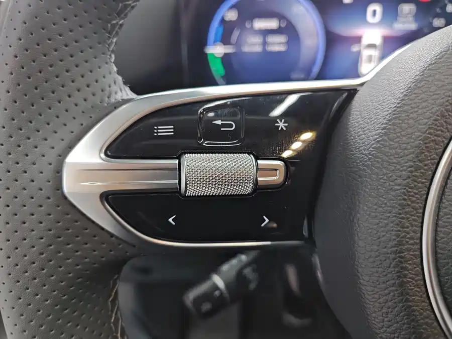 Used Hongqi HS3 PHEV 2025 model 117km Jinwei PLUS version