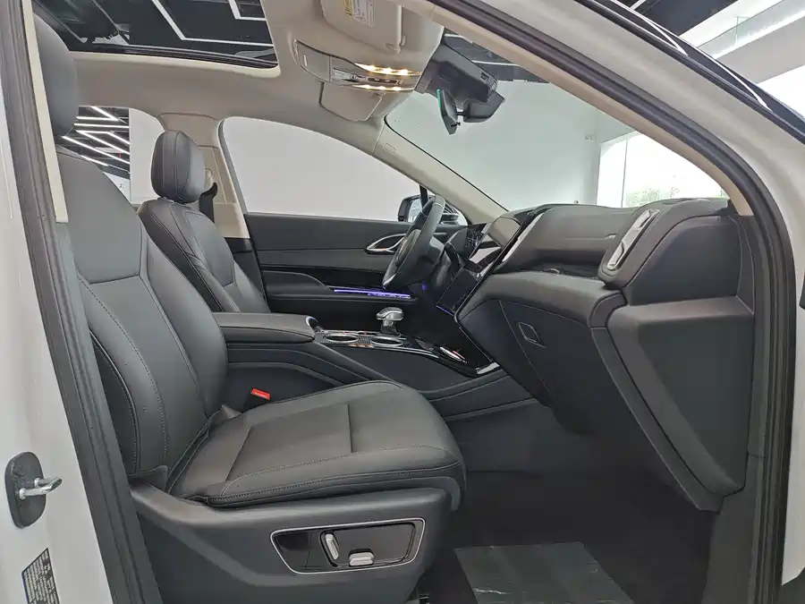 Used Hongqi HS3 PHEV 2025 model 117km Jinwei PLUS version