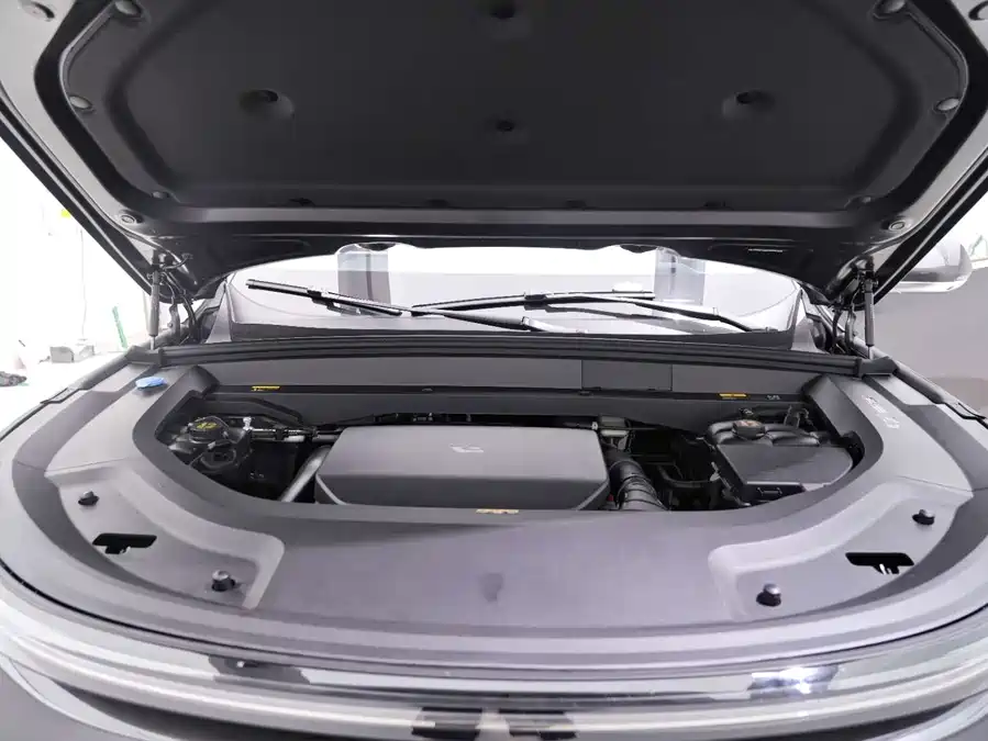 900x675_0_q87_c42_autohomecar__ChtpWGkQau-AQSYbAAIHpqRodFI614.jpg.webp Used Li Auto L9 2022 Max