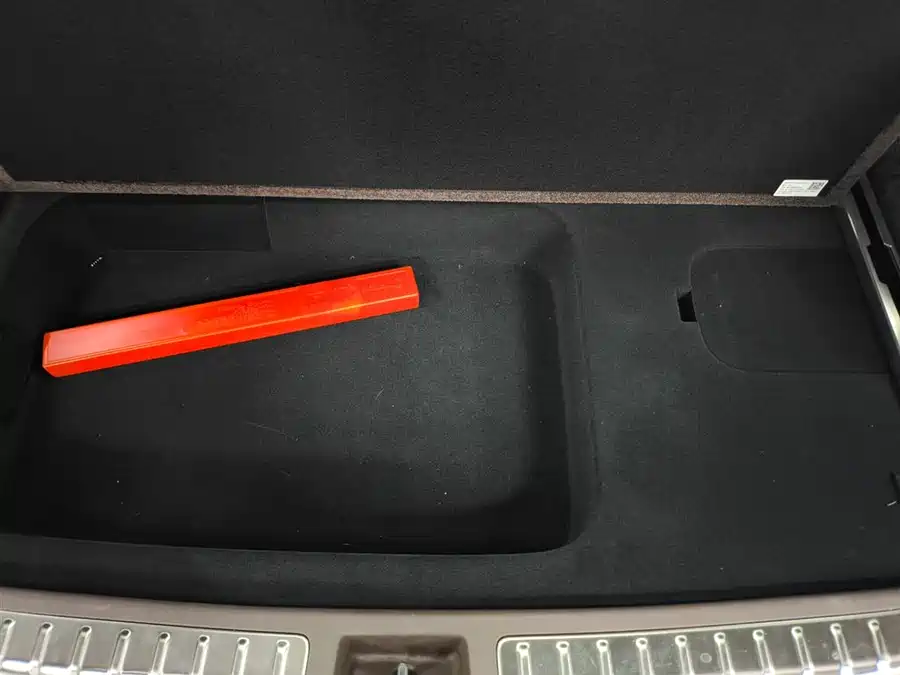 Used AITO M9 2024 extended range Ultra version 52kWh 5-seater version